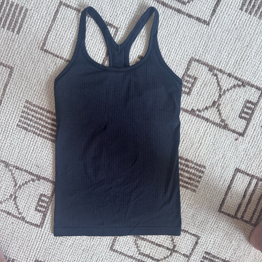 Lululemon ebb to street tank size 6